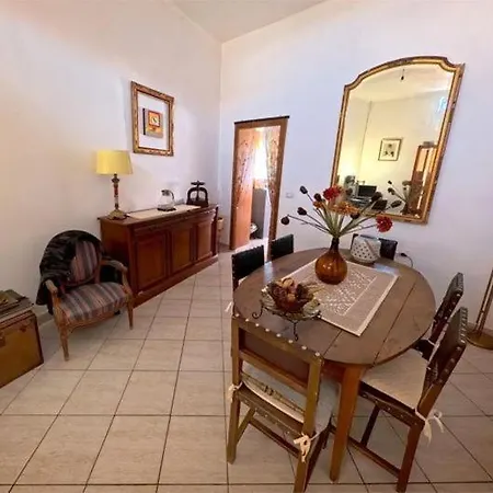 Pensionat Located In The Heart Of ! Luxemburg